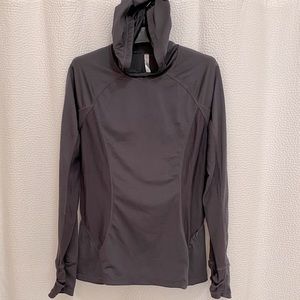 Fabletics long sleeve grey pullover hoody